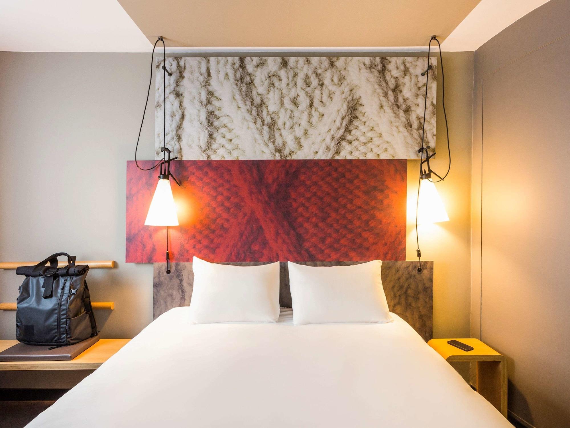 Ibis Bordeaux Centre Bastide Hotel Exterior photo
